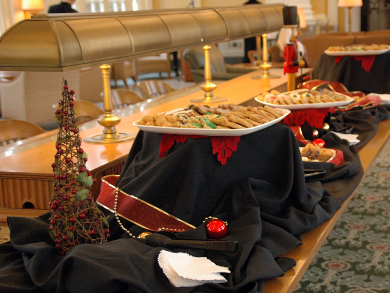 An example of a table prepared for a banquet in the Garden Room.